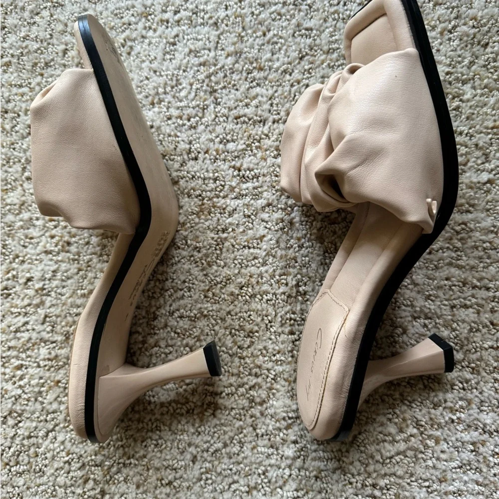 Circus by Sam Edelman Cream Heeled Mules with Ruched Design - Picture 6 of 7
